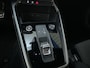Audi A3 Sportback 30 TFSI S Edition S-Line Leder-Stof Navigatie Parkeersensoren DAB+