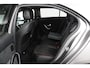 Mercedes-Benz A-klasse 180 Business Solution AMG (PANORAMADAK, SFEERVERLICHTING, STOELVERWARMING, CAMERA, ELEKTR STOELEN)