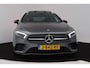 Mercedes-Benz A-klasse 180 Business Solution AMG (PANORAMADAK, SFEERVERLICHTING, STOELVERWARMING, CAMERA, ELEKTR STOELEN)