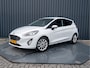 Ford Fiesta 1.0 EcoB. Aut. Titanium | Trekhaak | Stoel & Stuur verw. | Camera | Navi | PDC V&A | Prijs Rijklaar!!