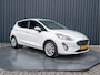 Ford Fiesta 1.0 EcoB. Aut. Titanium | Trekhaak | Stoel & Stuur verw. | Camera | Navi | PDC V&A | Prijs Rijklaar!!