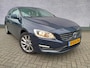 Volvo V60 1.6 T3 Momentum Dealer onderhouden | Lederen bekleding | Navigatie |