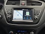 Hyundai i20 1.0 T-GDI Premium Automaat | Apple Carplay / Android Auto | Navi | Licht + Regensensor | Parkeersensoren Voor + Achter | Parkeercamera Achter | Cruise Control | Climate Control | 16” Lichtmetalen Velgen | Rijstrooksensor + Correctie