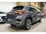 Volkswagen T-Roc 1.5 TSI 3x R-Line * Fabrieksgarantie - Pano - Trekhaak - Virtual - 19" - Camera - Keyless - Beats *