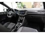 Volkswagen T-Roc 1.5 TSI 3x R-Line * Fabrieksgarantie - Pano - Trekhaak - Virtual - 19" - Camera - Keyless - Beats *