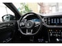 Volkswagen T-Roc 1.5 TSI 3x R-Line * Fabrieksgarantie - Pano - Trekhaak - Virtual - 19" - Camera - Keyless - Beats *