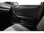 Volkswagen T-Roc 1.5 TSI 3x R-Line * Fabrieksgarantie - Pano - Trekhaak - Virtual - 19" - Camera - Keyless - Beats *
