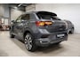 Volkswagen T-Roc 1.5 TSI 3x R-Line * Fabrieksgarantie - Pano - Trekhaak - Virtual - 19" - Camera - Keyless - Beats *