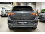 Volkswagen T-Roc 1.5 TSI 3x R-Line * Fabrieksgarantie - Pano - Trekhaak - Virtual - 19" - Camera - Keyless - Beats *