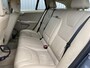 Volvo V60 2.0 D2 Summum Leer, Navi, CC, PDC & Cam, LM, nw. APK – Inruil Mogelijk –