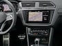Volkswagen Tiguan 1.4 TSI eHybrid R-Line ** IQ LIGHT, VIRTUAL, LEDER, TREKH, 20-inch LMV, ACC, WINTER ** 1e EIG - Slechts 64.250km. ** ** INFORMEER OOK NAAR ONZE AANTREKKELIJKE FINANCIAL-LEASE TARIEVEN **