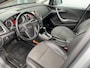 Opel Astra Sports Tourer 1.4 Turbo Cosmo 126Dkm.NAP, AUTOMAAT, Leer/Stof, Navi, CC, PDC, LM, Afn.Trekh, nw. APK – Inruil Mogelijk –