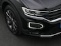 Volkswagen T-Roc 1.5 TSI 150 pk DSG Sport | Panoramadak | Trekhaak | Achteruitrijcamera | Adaptive Cruise | LED Plus koplampen