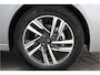 Peugeot 208 1.2 PURETECH 75PK STYLE / NAVI / AIRCO / LED / PDC / 16" LMV / CAMERA / DIRECT LEVERBAAR / €4.276,- VOORDEEL !!