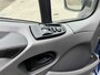 IVECO Daily 35C21 Be-trekker 6.9 Ton trekgewicht Airco Cruise controle Telefoonverbinding 3-Persoons Tachograaf Bakwagen Meubelbak Verhuiswagen Euro 5