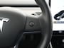 Tesla Model 3 RWD SR+ 60kWh 325PK 19"Lmv AutoPilot Leder PanoDak Adaptive-Cruise Lmv Camera's Elektr.-Stuur+Stoelen+Spiegels+Geheugen+Easy-Entry+Verwarmde stoelen Park assistent PDC WIFI Lane-Assist Speed-Assist Navi LED Comfortstoelen ACC DAB Voorverwarmen interieur via App Keyless via Telefoonsleutel One-Pedal-Drive 1e Eigenaar Origineel Nederlandse auto tot 11kw laden thuis! 1.584kg licht!