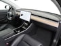 Tesla Model 3 RWD SR+ 60kWh 325PK 19"Lmv AutoPilot Leder PanoDak Adaptive-Cruise Lmv Camera's Elektr.-Stuur+Stoelen+Spiegels+Geheugen+Easy-Entry+Verwarmde stoelen Park assistent PDC WIFI Lane-Assist Speed-Assist Navi LED Comfortstoelen ACC DAB Voorverwarmen interieur via App Keyless via Telefoonsleutel One-Pedal-Drive 1e Eigenaar Origineel Nederlandse auto tot 11kw laden thuis! 1.584kg licht!