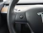 Tesla Model 3 RWD SR+ 60kWh 325PK 19"Lmv AutoPilot Leder PanoDak Adaptive-Cruise Lmv Camera's Elektr.-Stuur+Stoelen+Spiegels+Geheugen+Easy-Entry+Verwarmde stoelen Park assistent PDC WIFI Lane-Assist Speed-Assist Navi LED Comfortstoelen ACC DAB Voorverwarmen interieur via App Keyless via Telefoonsleutel One-Pedal-Drive 1e Eigenaar Origineel Nederlandse auto tot 11kw laden thuis! 1.584kg licht!