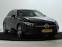 Mercedes-Benz A-klasse 250 e Progressive | Parkeerpakket met Camera | Sfeerverlichting | LED | Car Play | Cruise Controle | Inclusief 24 maanden Mercedes-Benz Certified garantie voor Europa.