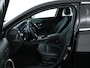 Mercedes-Benz A-klasse 250 e Progressive | Parkeerpakket met Camera | Sfeerverlichting | LED | Car Play | Cruise Controle | Inclusief 24 maanden Mercedes-Benz Certified garantie voor Europa.