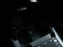 Mercedes-Benz A-klasse 250 e Progressive | Parkeerpakket met Camera | Sfeerverlichting | LED | Car Play | Cruise Controle | Inclusief 24 maanden Mercedes-Benz Certified garantie voor Europa.