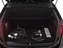 Mercedes-Benz A-klasse 250 e Progressive | Parkeerpakket met Camera | Sfeerverlichting | LED | Car Play | Cruise Controle | Inclusief 24 maanden Mercedes-Benz Certified garantie voor Europa.