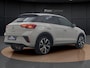 Volkswagen T-Roc 1.5 TSI R-Line | Pano dak | Apple Carplay | Camera | Stuur-/Stoelverwarming | Elektr. Achterklep |