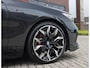 BMW 5-Serie Touring 550e xDrive | M Performance - Pano - Trekhaak - HUD