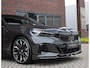 BMW 5-Serie Touring 550e xDrive | M Performance - Pano - Trekhaak - HUD