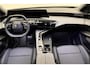 Peugeot E-3008 Allure 73 kWh 213pk | Navigatie | Climate Control | Rondom Camera | Cruise Control Adaptief | Keyless Entry en Start | 19" Lichtmetalen Velgen