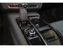 Volvo S90 T8 AWD Ultra Dark - LONG RANGE - Schuif/kanteldak - IntelliSafe Assist & Surround - 360º Camera - Harman/Kardon audio - Adaptieve LED koplampen - Verwarmde voorstoelen, stuur & achterbank - Parkeersensoren voor & achter - Elektr. bedienb. voorstoelen met geheugen - Extra getint glas - 19' LMV