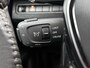 Peugeot 5008 1.2 Hybrid Allure Pack Business 136pk Automaat | Navigatie | Climate Control | Cruise Control | Achteruitrijcamera | Parkeersensoren Achter | LED Koplampen | 18" Lichtmetalen Velgen | Keyless Entry/Start | Apple Carokay/Android Auto |