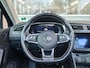Volkswagen Tiguan 2.0 TSI 4Motion Highline R Line, Trekhaak, Leer, Camera, PDC, ACC, Keyless, Dealer ond, NAP!