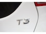 Volvo V40 Cross Country T3 Dynamic Edition | Stoelverwarming | Trekhaak | 17 Inch velgen | Navigatie