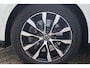 Volvo V40 Cross Country T3 Dynamic Edition | Stoelverwarming | Trekhaak | 17 Inch velgen | Navigatie