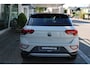 Volkswagen T-Roc 1.0 TSI 110pk Style / Navigatie / LM 17 inch / Park Assist / Dig cockpit Pro / LED Plus