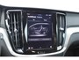Volvo V60 T6 Automaat Plug-in hybrid AWD Plus Dark | Semi elektrische trekhaak | Rondomzicht camera | Stoelverwarming | Stuurwiel verwarming |  | Harman/Kardon premium audio | Voorstoelen met geheugenfunctie |