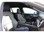 Volvo V60 T6 Automaat Plug-in hybrid AWD Plus Dark | Semi elektrische trekhaak | Rondomzicht camera | Stoelverwarming | Stuurwiel verwarming |  | Harman/Kardon premium audio | Voorstoelen met geheugenfunctie |
