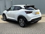 Nissan Juke 1.0 DIG-T N-Connecta DCT Automaat / Trekgewicht 1.250 kg / Cold pack / Stuur-, Stoel en voorruitverwarming / Navigatie / Apple Carplay Android Auto / Achteruitrijcamera / Climate control / 17" LM wielen