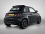 Fiat 500C La Prima 42 kWh 118pk Automaat | Soft Top | Navigatie | Climate Control | Adaptieve Cruise Control | Achteruitrijcamera | Parkeersensoren Voor + Achter | Keyless Entry/Start | Dodehoek Detectie | 17" Lichtmetalen Velgen | LED Koplampen | Apple Carplay/Android Auto |