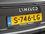 Lynk & Co 01 1.5 PHEV AUT-7 261pk Pano-Schuifdak Lmv 20" 360°Camera Apple Carplay Android Auto Adap.Cruise Navi Pdc Ecc Keyless Led Plug-In Hybrid Elek.Memory.Stoel File assistent Dodehoek detector Elektrisch bedienbare achterklep Rijstrooksensor Wifi Verkeersbord detectie 425Nm koppel 3,7kw laadvermogen €44.882 Nieuwprijs 1e Eigenaar Origineel NLse auto!