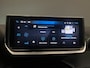 Peugeot 208 Hybrid 100 e-DCS6 GT Panoramadak | 17'' Lichtmetaal | Climate Controle | Keyless | Apple CarPlay / Android Auto | Achteruitrijcamera | | Achterbank in delen neerklapbaar | Achterspoiler | Achteruitrijcamera