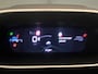 Peugeot 208 Hybrid 100 e-DCS6 GT Panoramadak | 17'' Lichtmetaal | Climate Controle | Keyless | Apple CarPlay / Android Auto | Achteruitrijcamera | | Achterbank in delen neerklapbaar | Achterspoiler | Achteruitrijcamera