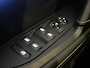 Peugeot 208 Hybrid 100 e-DCS6 GT Panoramadak | 17'' Lichtmetaal | Climate Controle | Keyless | Apple CarPlay / Android Auto | Achteruitrijcamera | | Achterbank in delen neerklapbaar | Achterspoiler | Achteruitrijcamera
