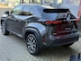 Toyota Yaris Cross 1.5 Hybrid 115 Dynamic APPLE/ANDROID STOEL/STUURVERWARMING NAVI AD-CRUISE PRIVACY-GLASS 17"LM-VELGEN