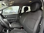 Renault Captur 0.9 TCe Limited . NAVI . PARKEERSENSOREN ACHTER . TREKHAAK .