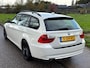 BMW 3-Serie Touring 320i ECC Audio-CD/Navi Cruise LMV 18" ESP ABS Memorystoel Stoelverwarming Afn. trekhaak Dealeronderhoud Nw apk