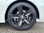 BMW 3-Serie Touring 320i ECC Audio-CD/Navi Cruise LMV 18" ESP ABS Memorystoel Stoelverwarming Afn. trekhaak Dealeronderhoud Nw apk