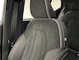 Volvo EX40 Extended Range Ultra Black Edition / Bumperdelen in exterieurkleur / Verlaagd / Zijprofielen / Dakspoiler / Harman en Kardon audio / Panorama dak / Stoel/- en stuurverarming /