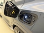 Volvo EX40 Extended Range Ultra Black Edition / Bumperdelen in exterieurkleur / Verlaagd / Zijprofielen / Dakspoiler / Harman en Kardon audio / Panorama dak / Stoel/- en stuurverarming /